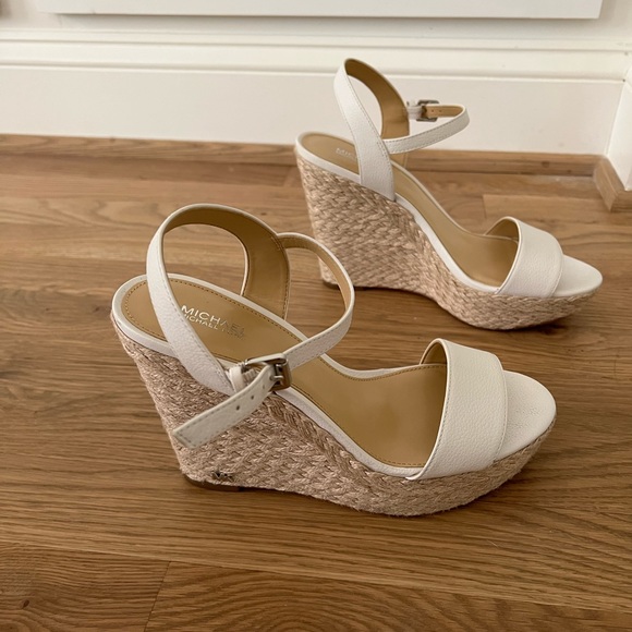 Michael Kors White Wedge heel sandals - Picture 7 of 12